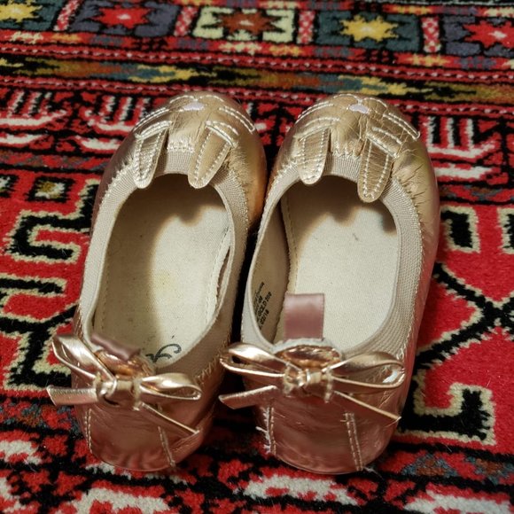 Gap Baby Girl Toddler size 6 Bunny Flats - Picture 3 of 3